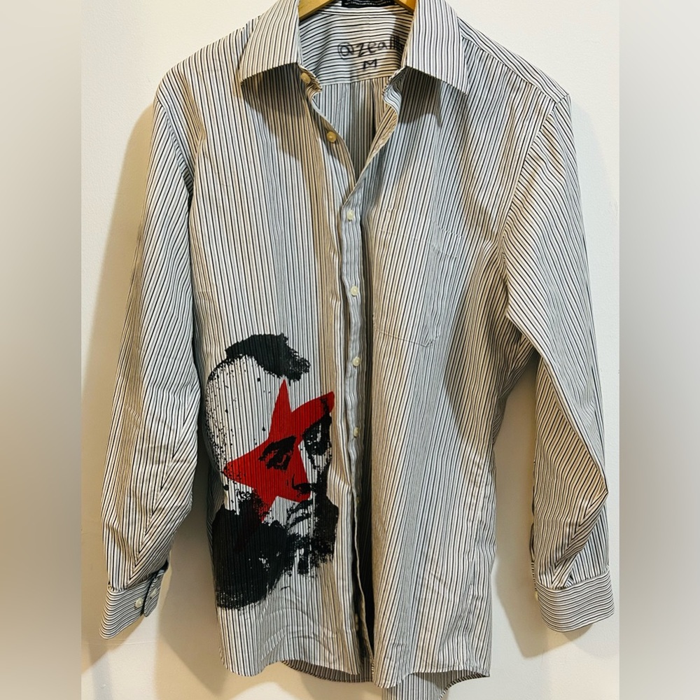 Punk White, Gray & Black Stripes paint splatter Punk Face & Red Star Shirt M
